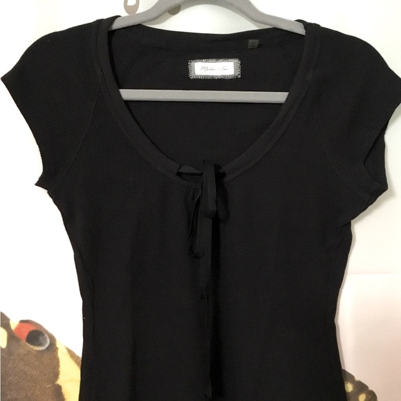Martin + Osa Women's Waffle Design T-Shirt Black Round Neck w/String Tie Medium - Picture 2 of 8
